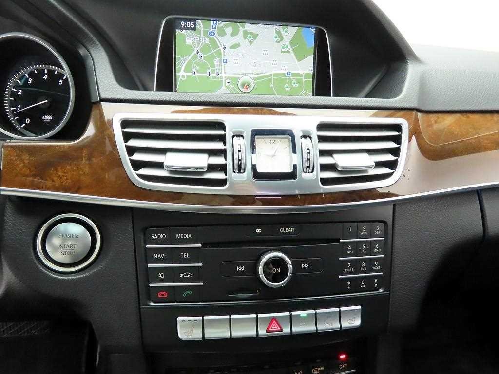 벤츠 E 클래스 E-클래스 W212 E300 엘레강스 이미지 9