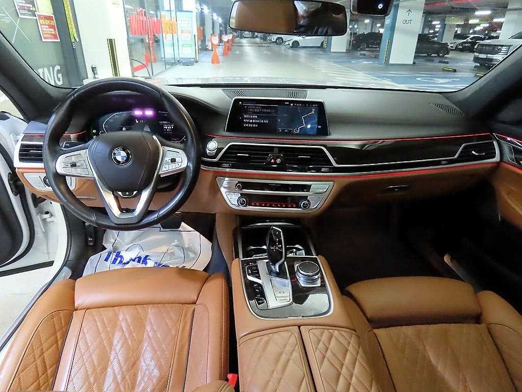 BMW 7시리즈 7시리즈 (G11) 745Le sDrive 디자인 퓨어 에디션 이미지 10