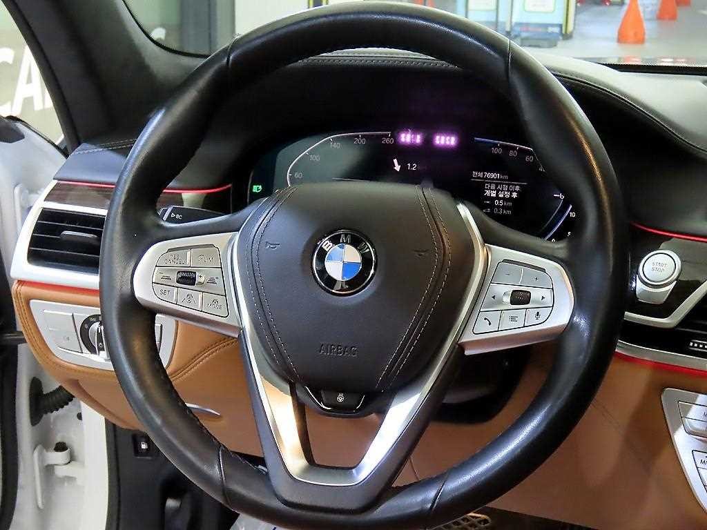 BMW 7시리즈 7시리즈 (G11) 745Le sDrive 디자인 퓨어 에디션 이미지 8