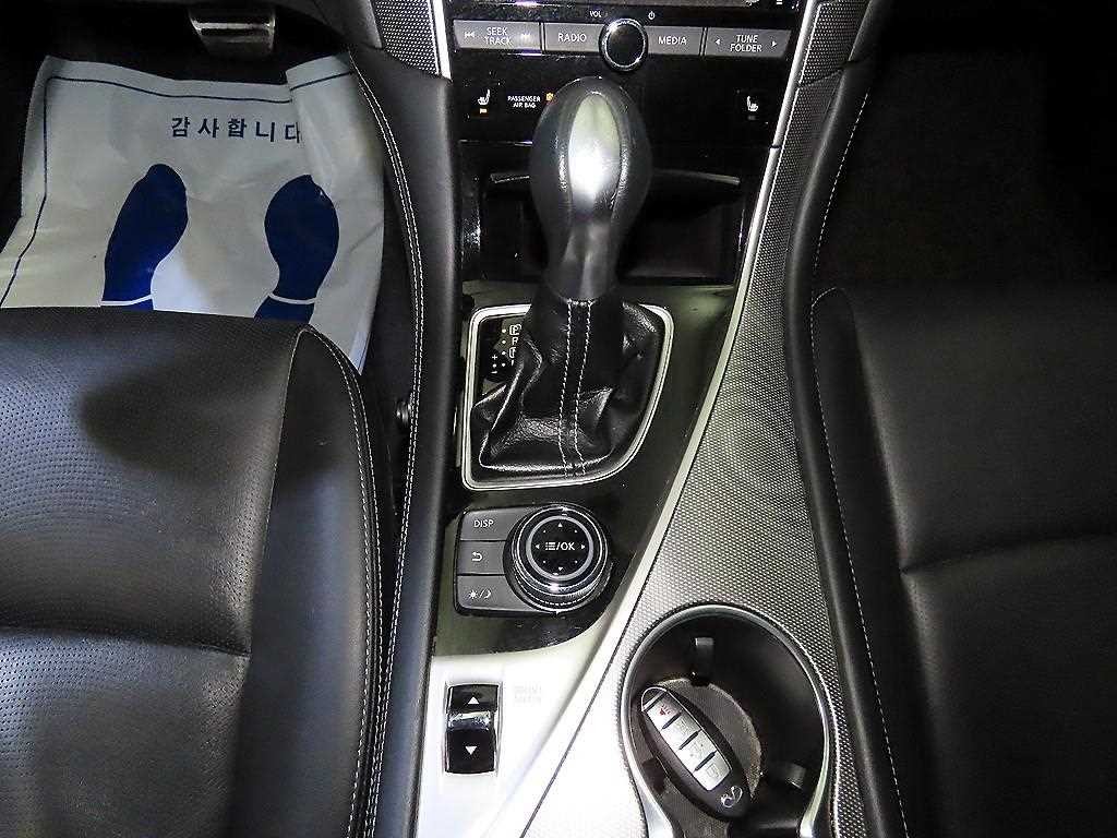 인피니티 Q Q50 2.2D 프리미엄 이미지 12