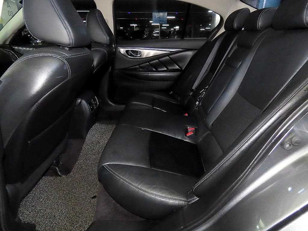 인피니티 Q Q50 2.2D 프리미엄 이미지 7