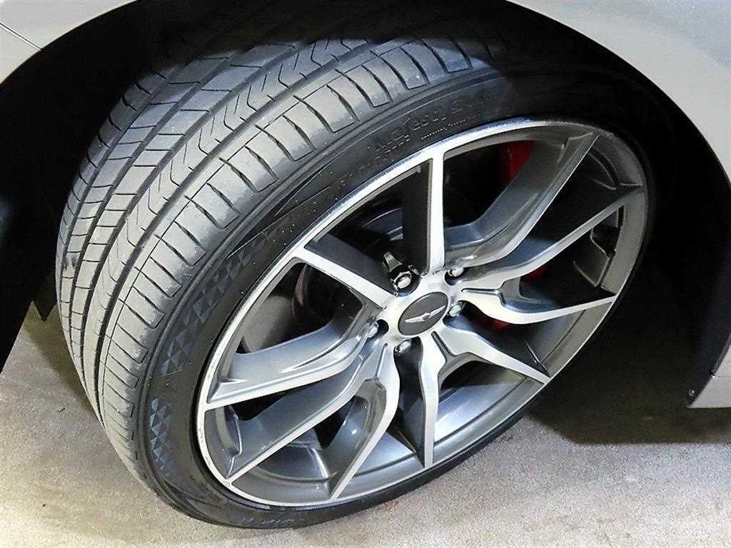 제네시스 G70 2.0T AWD 스포츠 패키지 이미지 20