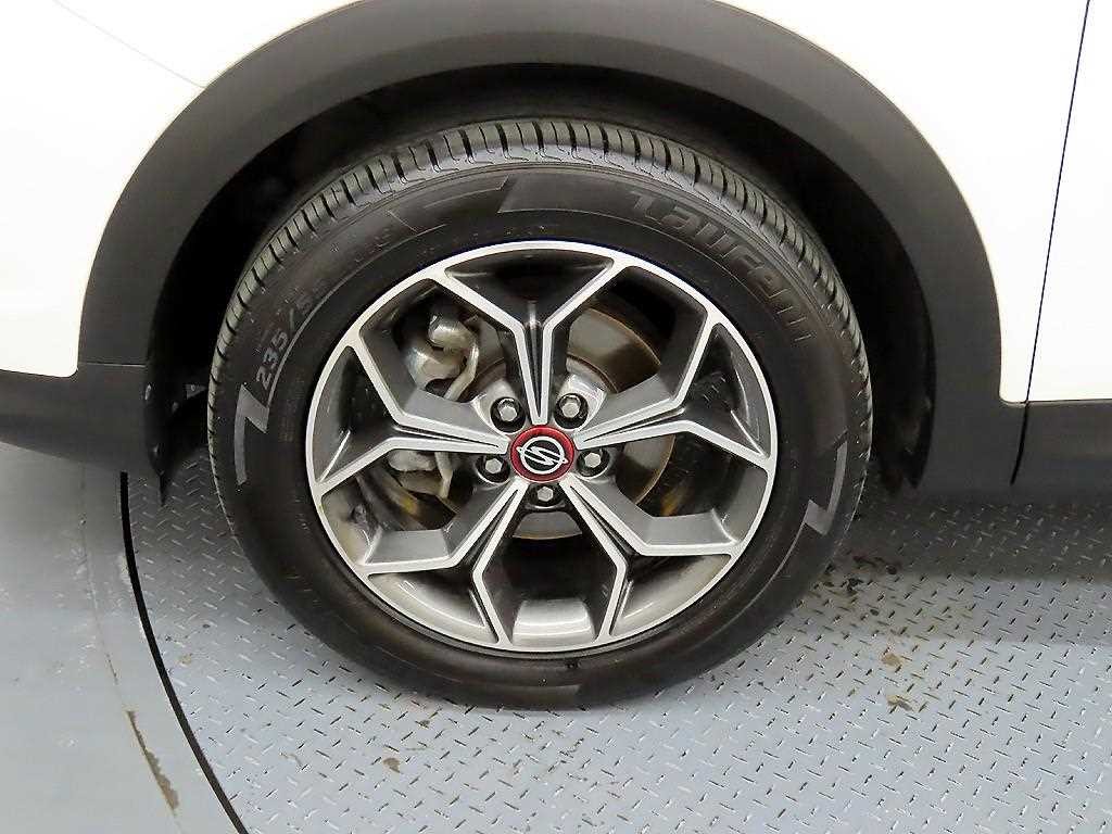 KG모빌리티(쌍용) 코란도 뷰티풀코란도 2WD 가솔린 1.5 R-플러스 이미지 20