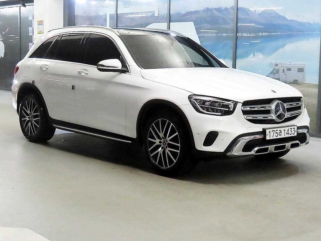 벤츠 GLC 클래스 GLC클래스 X253 GLC 300 4MATIC 이미지 1
