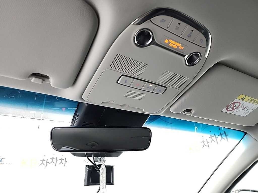 현대 그랜저 더 뉴 그랜저 IG 2.5 프리미엄 초이스 이미지 16