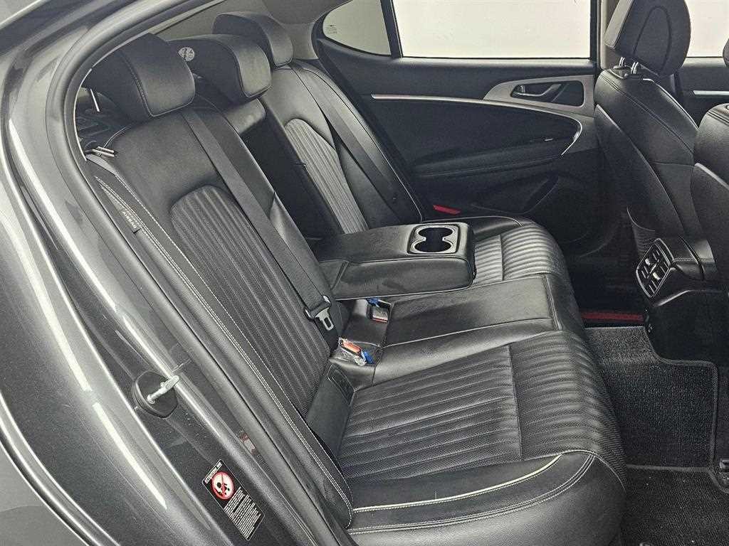 제네시스 G70 2.2D AWD 엘리트 이미지 12