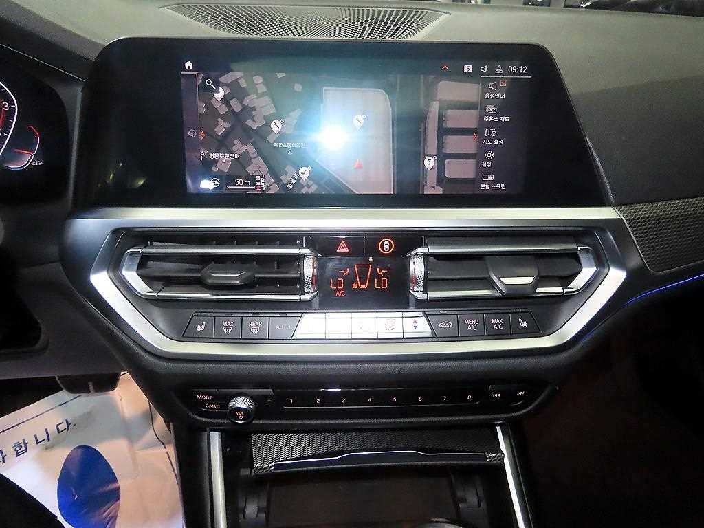 BMW 3시리즈 3시리즈 (G20) 320i M 스포츠 이미지 11