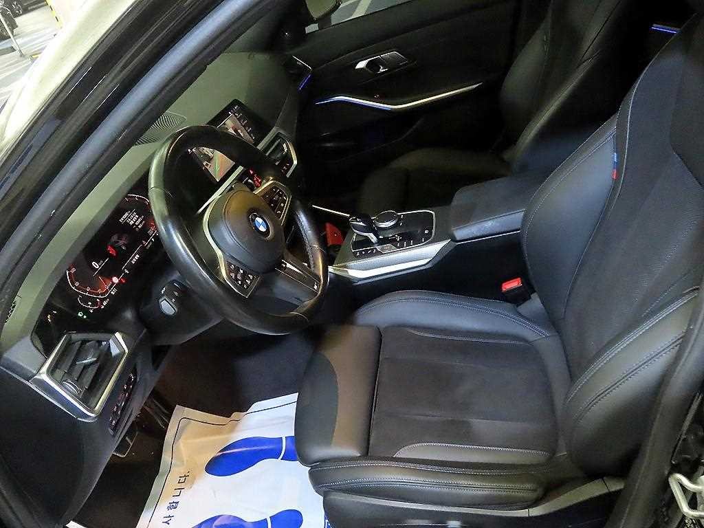 BMW 3시리즈 3시리즈 (G20) 320i M 스포츠 이미지 6