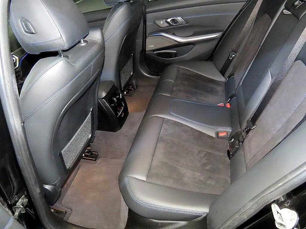 BMW 3시리즈 3시리즈 (G20) 320i M 스포츠 이미지 7