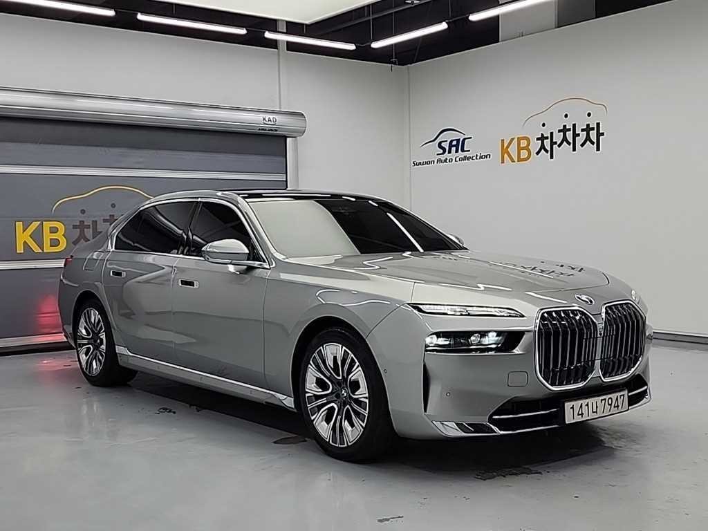 BMW 7시리즈 7시리즈 (G70) 740d xDrive 디자인 퓨어 엑셀런스 이미지 5