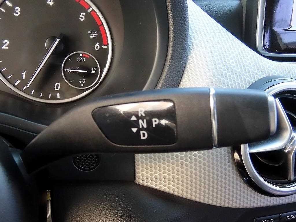 벤츠 B 클래스 (MY B) B클래스 (MY B) B200 CDI 블루이피션시 스포츠팩 이미지 10