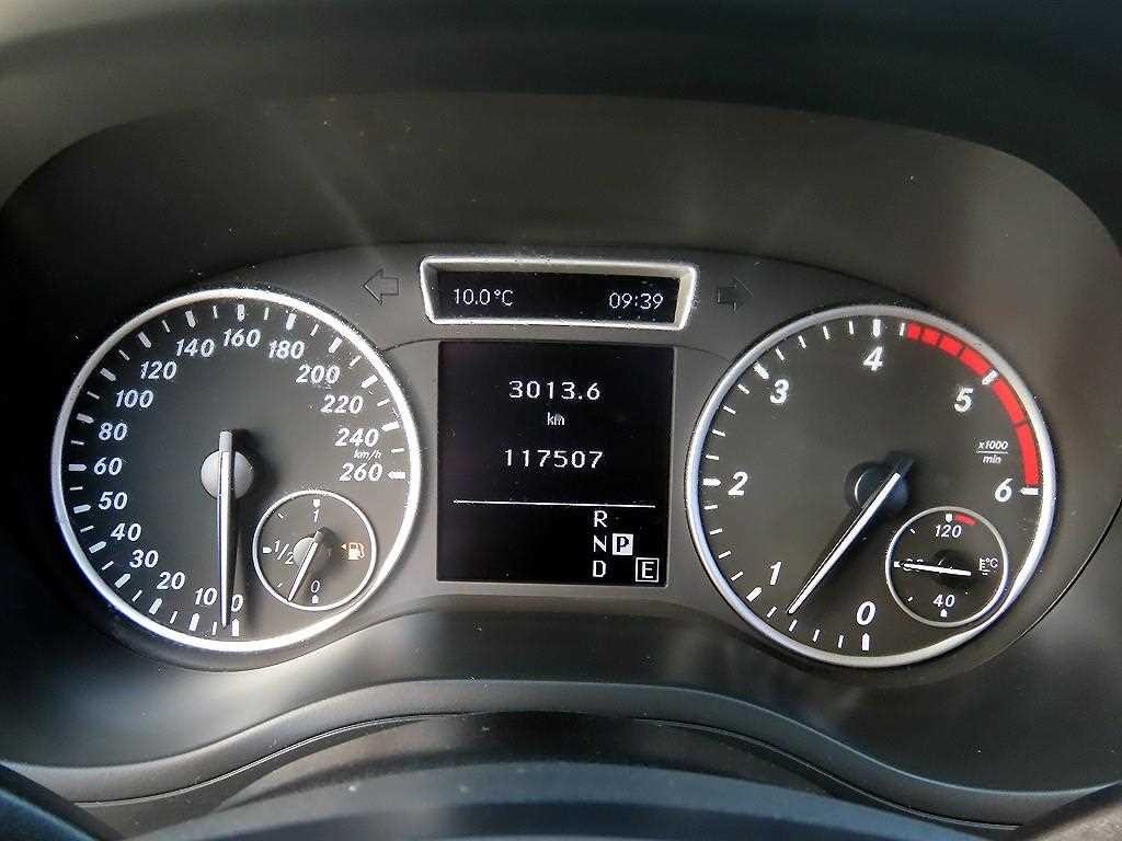 벤츠 B 클래스 (MY B) B클래스 (MY B) B200 CDI 블루이피션시 스포츠팩 이미지 9