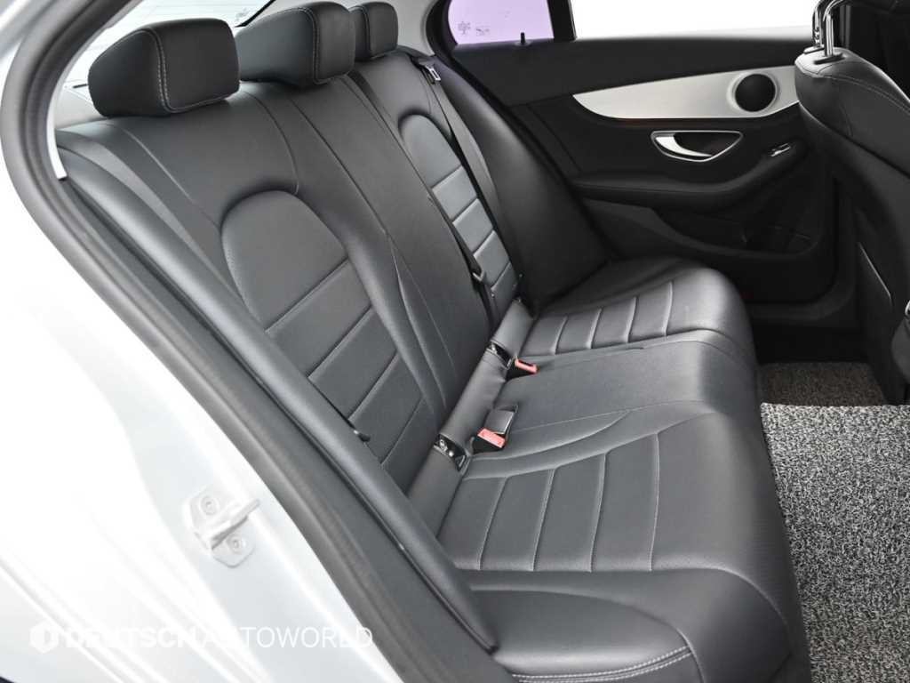 벤츠 C 클래스 C클래스 W205 C200 아방가르드 이미지 12