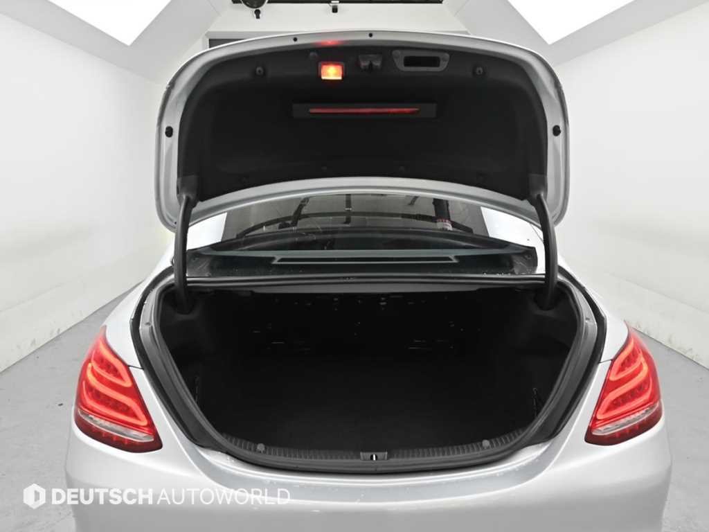 벤츠 C 클래스 C클래스 W205 C200 아방가르드 이미지 19