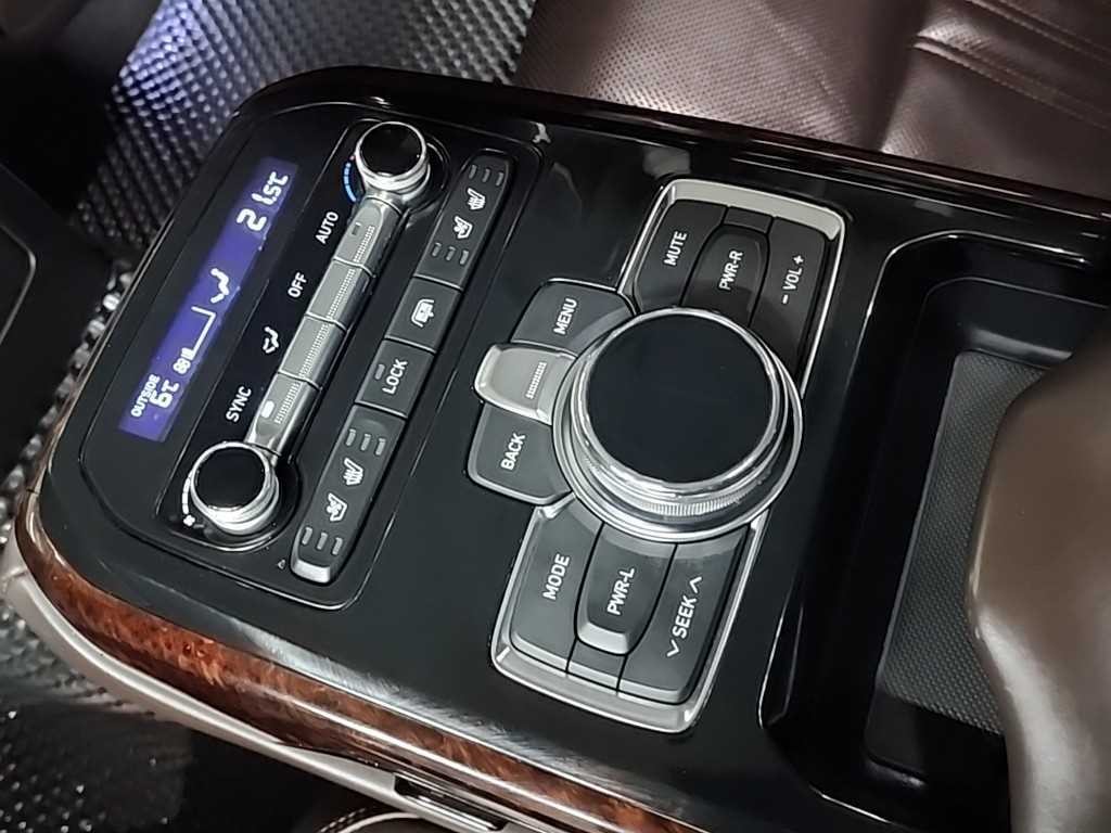 제네시스 EQ900 3.8 GDI AWD 프레스티지 이미지 14