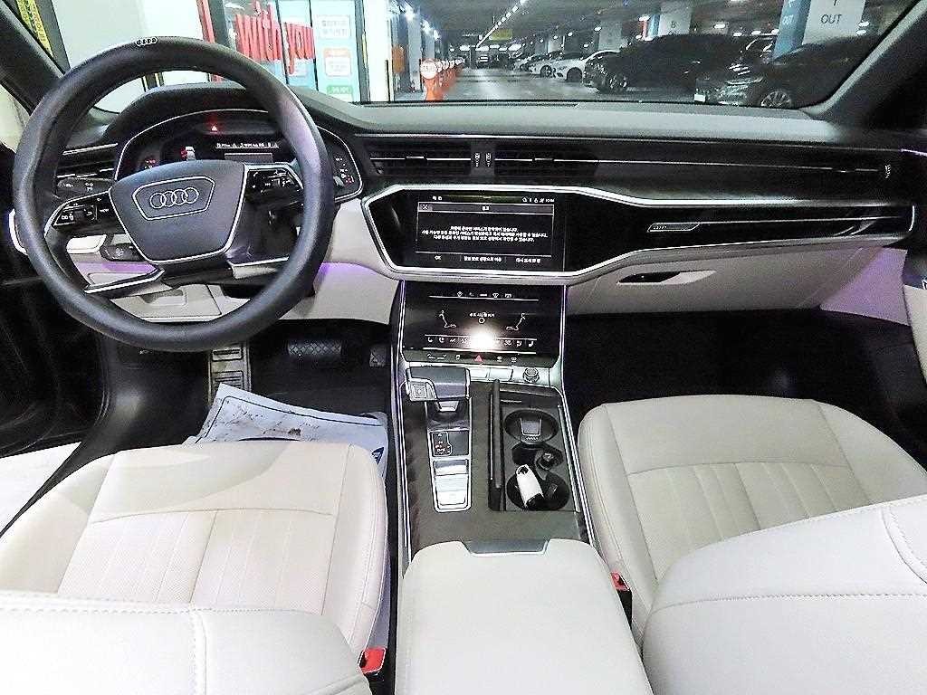 아우디 A6 A6 (C8) 45 TFSI 프리미엄 이미지 10