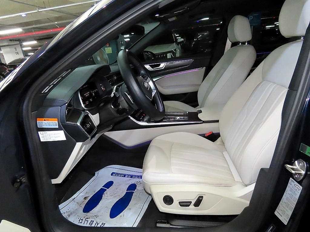 아우디 A6 A6 (C8) 45 TFSI 프리미엄 이미지 6