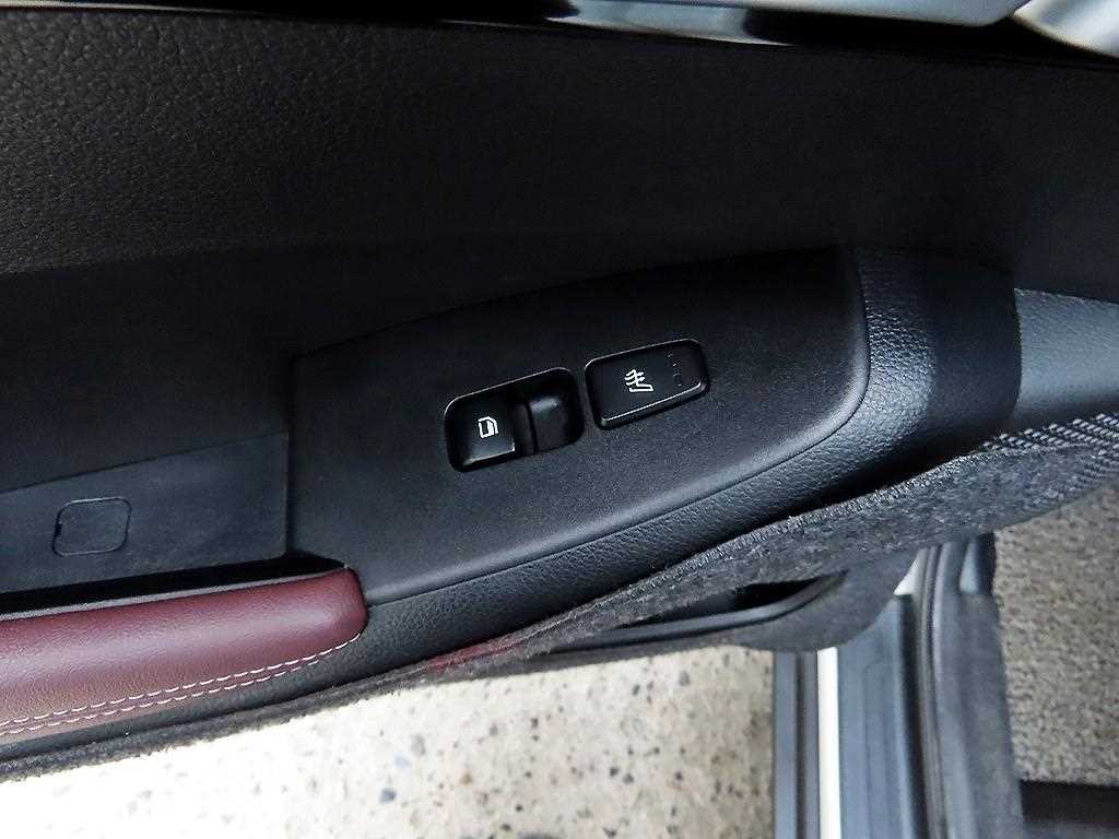 기아 셀토스 가솔린 1.6 터보 4WD 시그니처 이미지 16