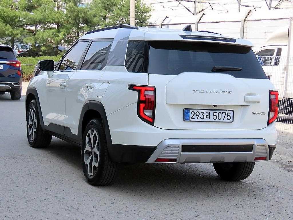 KG모빌리티(쌍용) 토레스 1.5 GDI-T 4WD T7 이미지 3