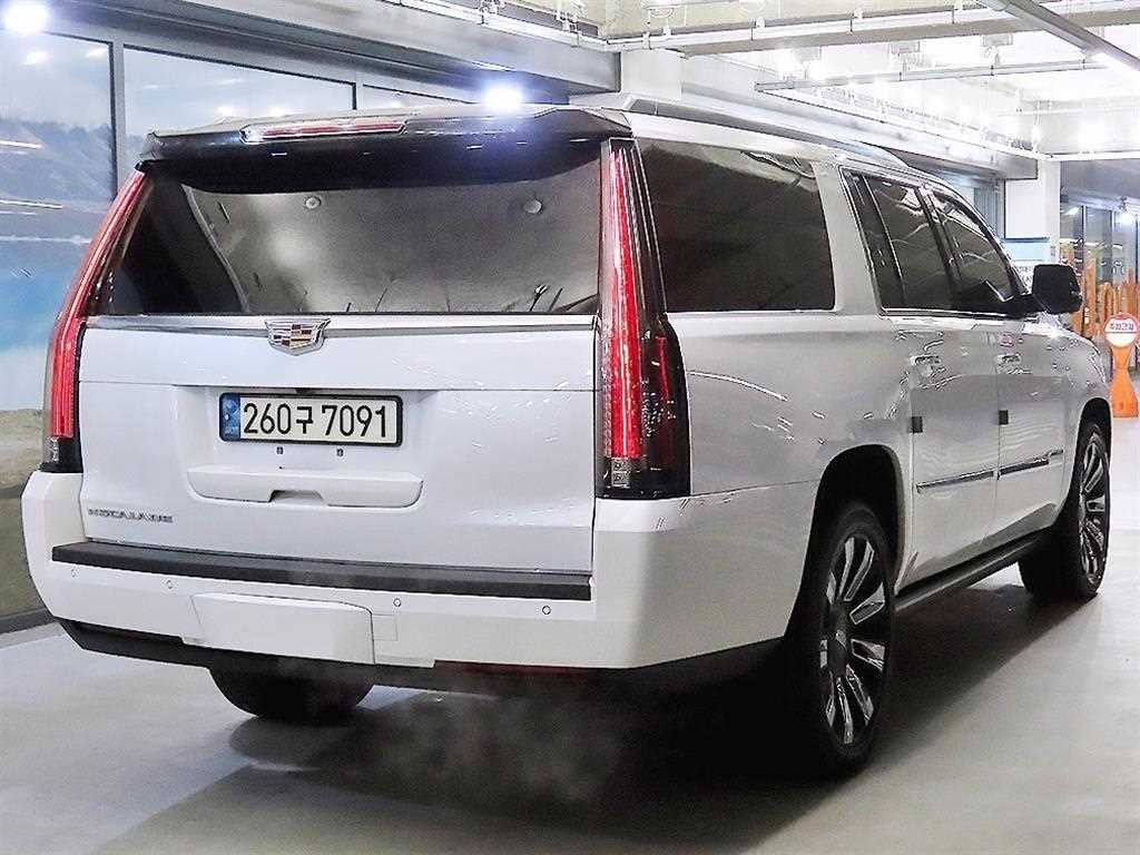 캐딜락 에스컬레이드 6.2 V8 ESV 이미지 4