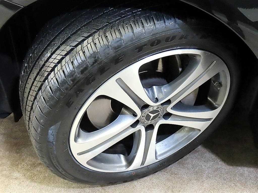 벤츠 E 클래스 E-클래스 W213 E300 4MATIC 아방가르드인텔리전트드라이브 이미지 20