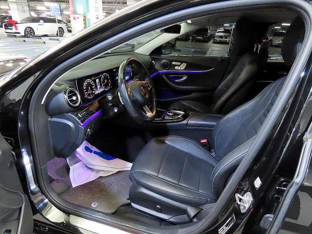 벤츠 E 클래스 E-클래스 W213 E300 4MATIC 아방가르드인텔리전트드라이브 이미지 6