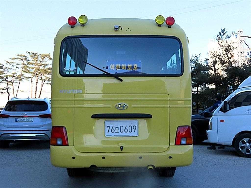중대형버스 소형현대버스 뉴카운티 장축 어린이 39인승 이미지 4