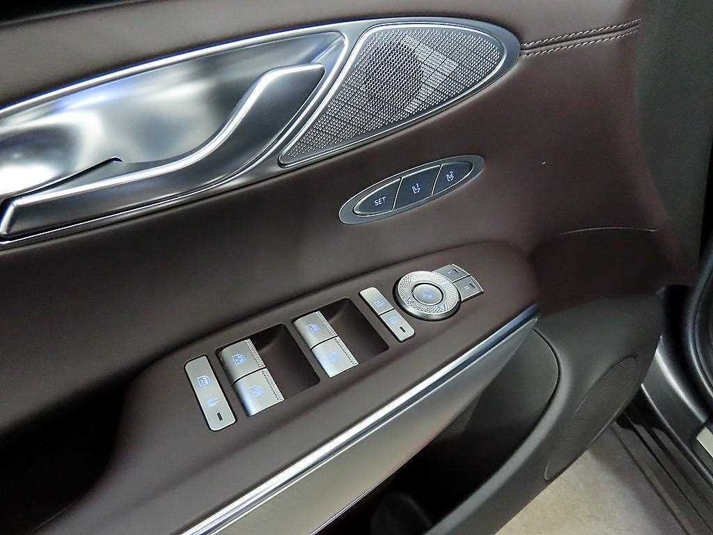 제네시스 GV70 2.5T 가솔린 AWD 이미지 13