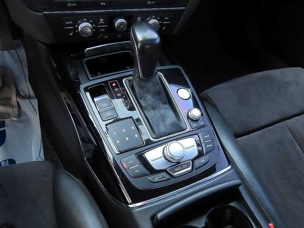 아우디 A6 뉴A6 40 TFSI 콰트로 스포츠 이미지 11