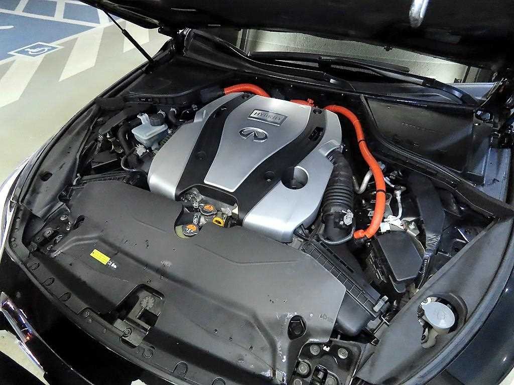 인피니티 Q Q50 3.5 하이브리드 에센스 이미지 19