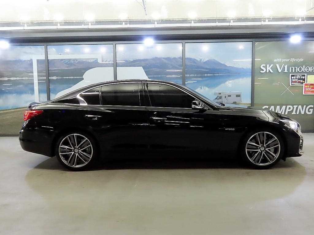 인피니티 Q Q50 3.5 하이브리드 에센스 이미지 3