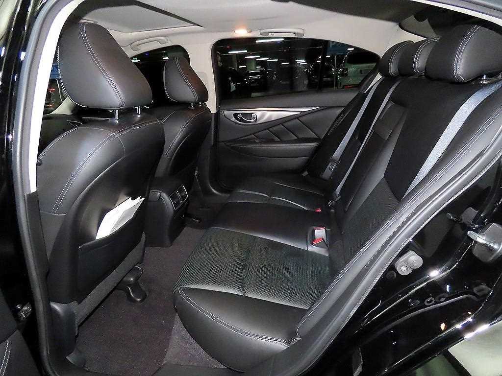 인피니티 Q Q50 3.5 하이브리드 에센스 이미지 7