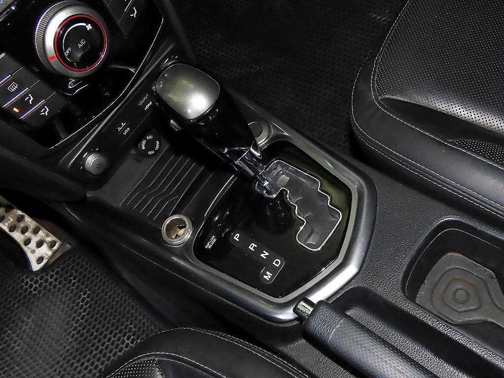 KG모빌리티(쌍용) 티볼리 티볼리 아머 2WD 가솔린 LX 이미지 12