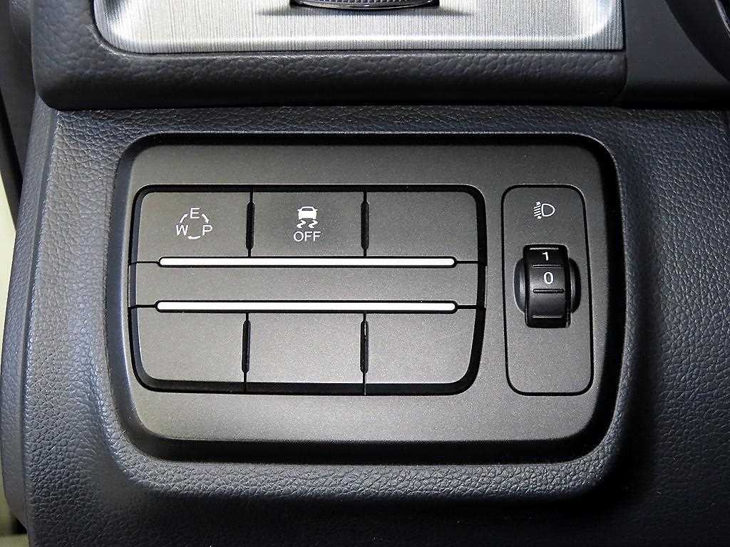 KG모빌리티(쌍용) 티볼리 티볼리 아머 2WD 가솔린 LX 이미지 14
