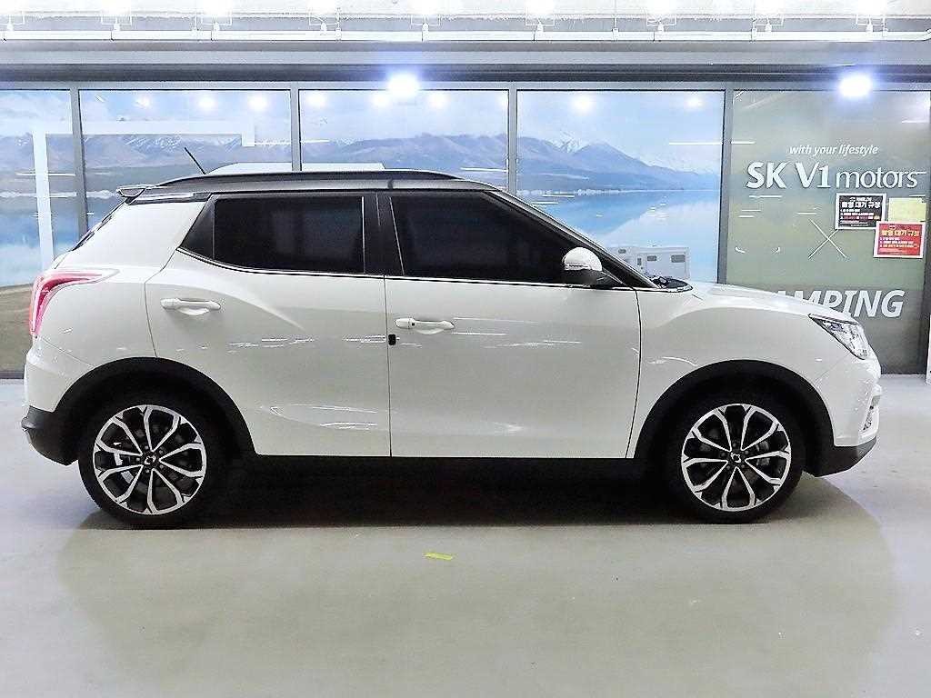 KG모빌리티(쌍용) 티볼리 티볼리 아머 2WD 가솔린 LX 이미지 3