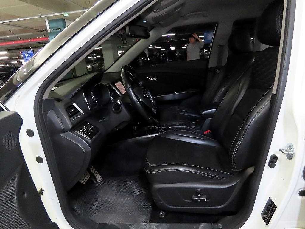 KG모빌리티(쌍용) 티볼리 티볼리 아머 2WD 가솔린 LX 이미지 6