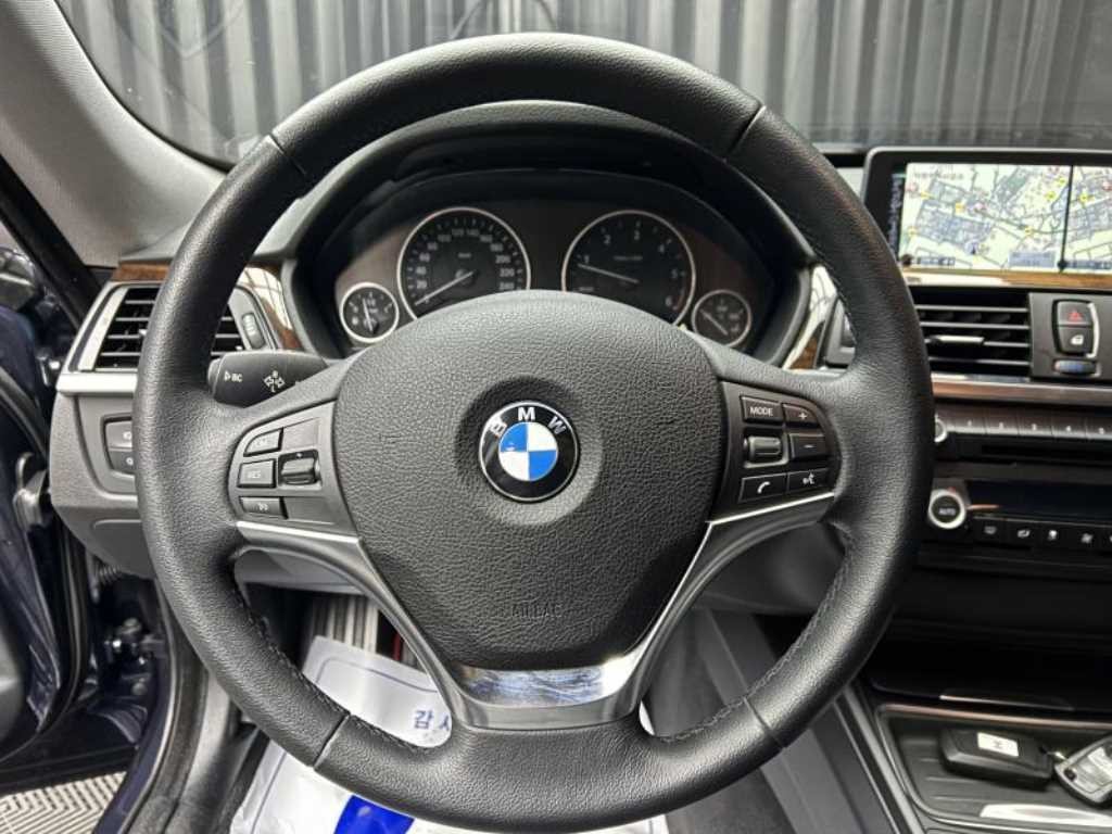 BMW 그란투리스모 3시리즈 GT (F34) GT 320D xDrive 이미지 9
