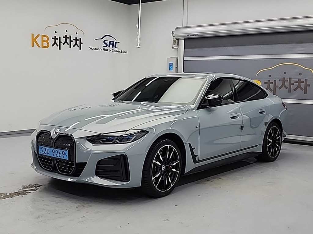 BMW i4 M50 프로 이미지 1