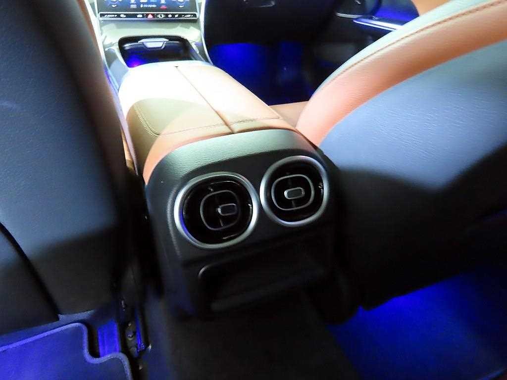 벤츠 C 클래스 C클래스 W206 C300 AMG 라인 이미지 16