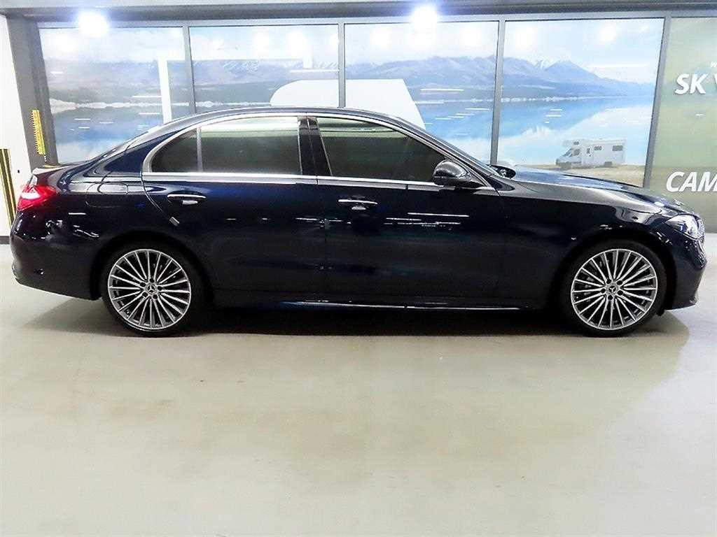 벤츠 C 클래스 C클래스 W206 C300 AMG 라인 이미지 3