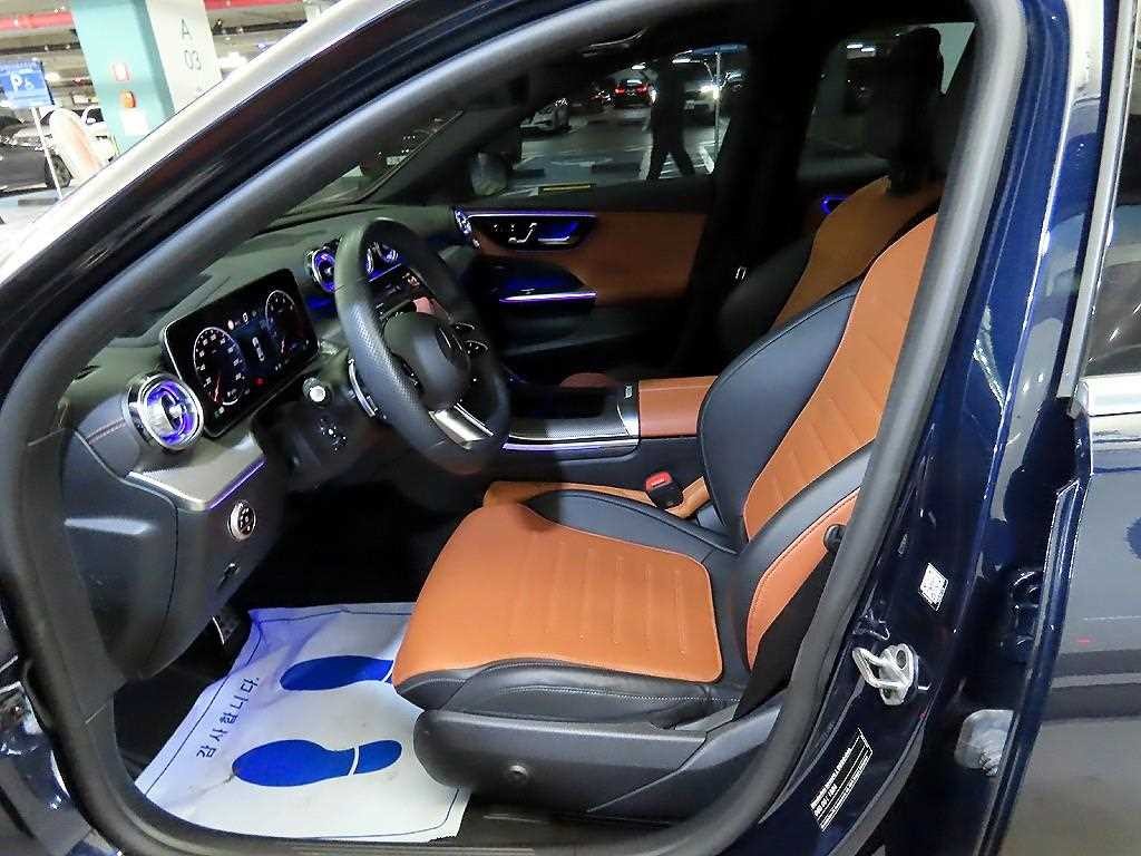 벤츠 C 클래스 C클래스 W206 C300 AMG 라인 이미지 6