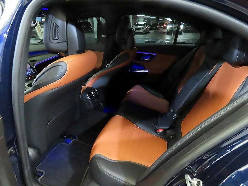 벤츠 C 클래스 C클래스 W206 C300 AMG 라인 이미지 7