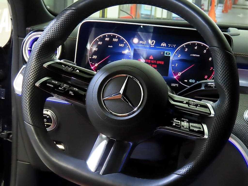 벤츠 C 클래스 C클래스 W206 C300 AMG 라인 이미지 8