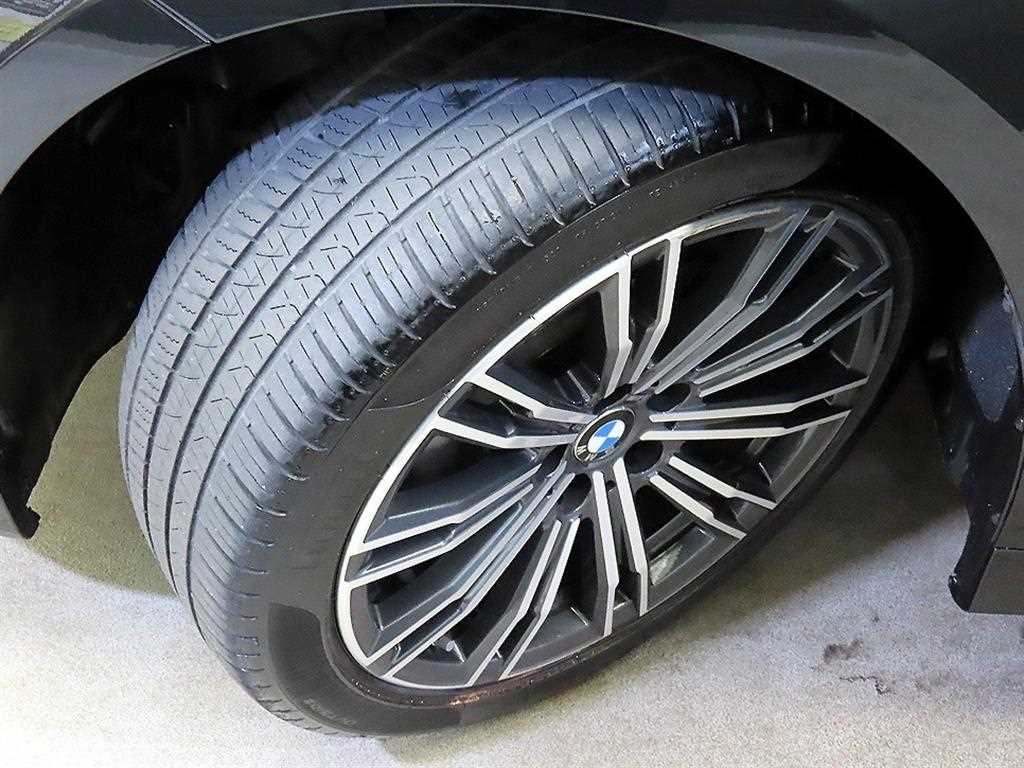 BMW 3시리즈 3시리즈 (G20) 320i M 스포츠 이미지 20