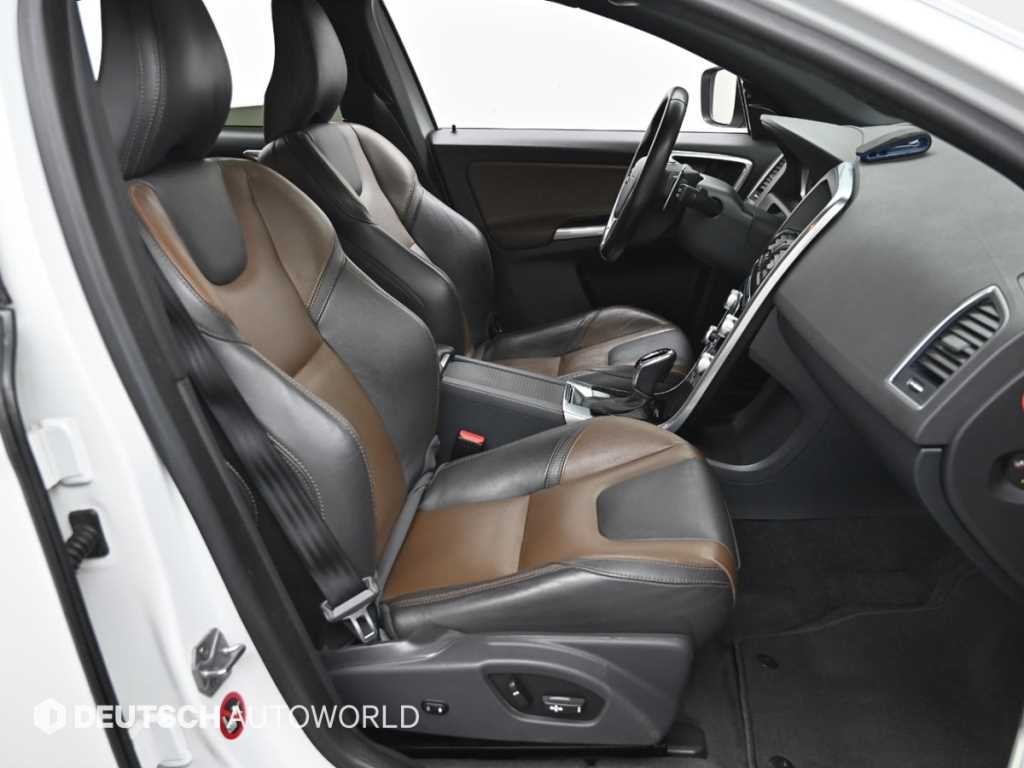볼보 XC60 D5 AWD 이미지 10