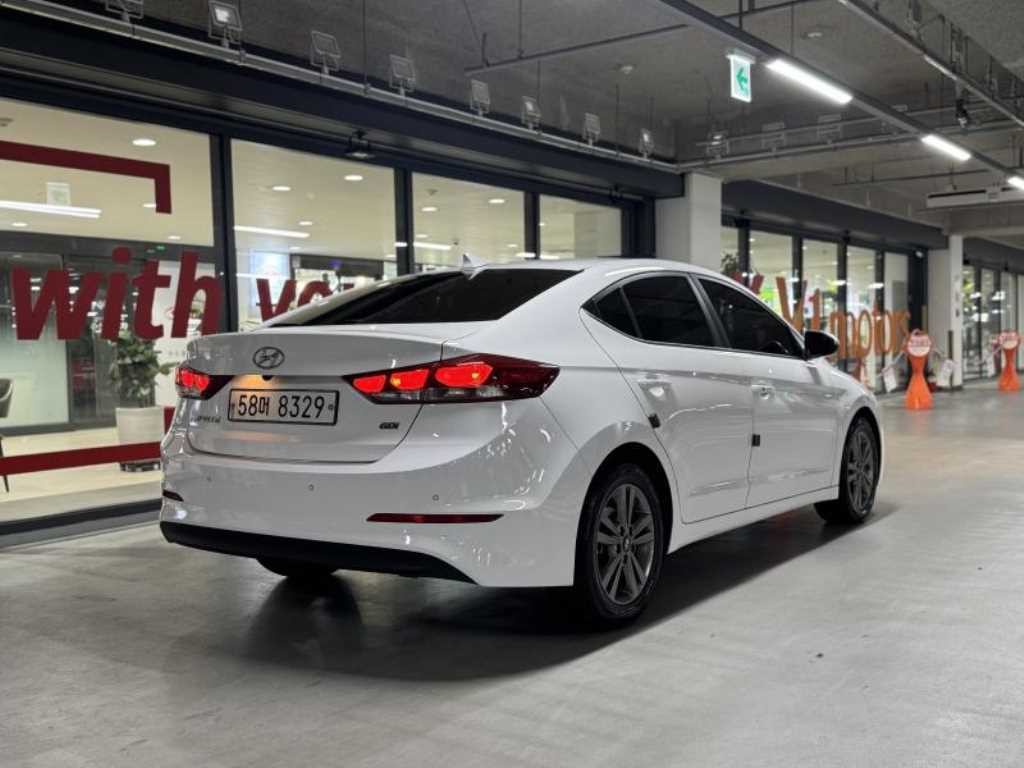 현대 아반떼 아반떼 AD 1.6 GDI 스마트 스페셜 이미지 6