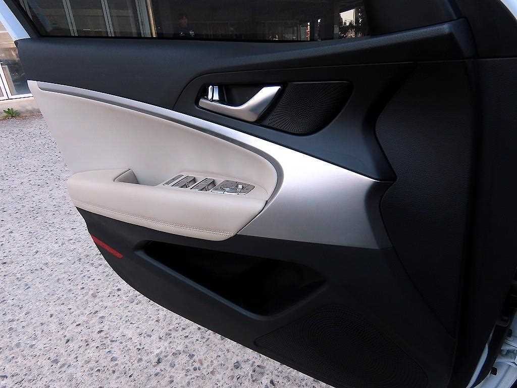 제네시스 G70 2.0T AWD 어드밴스드 이미지 11