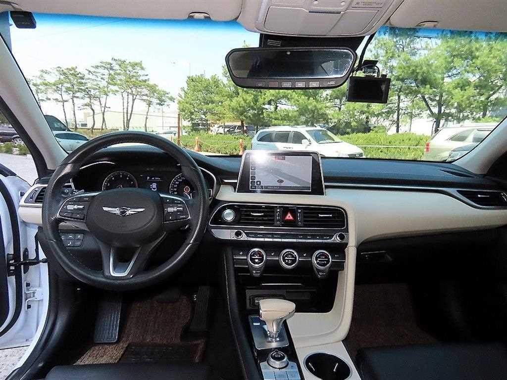 제네시스 G70 2.0T AWD 어드밴스드 이미지 7
