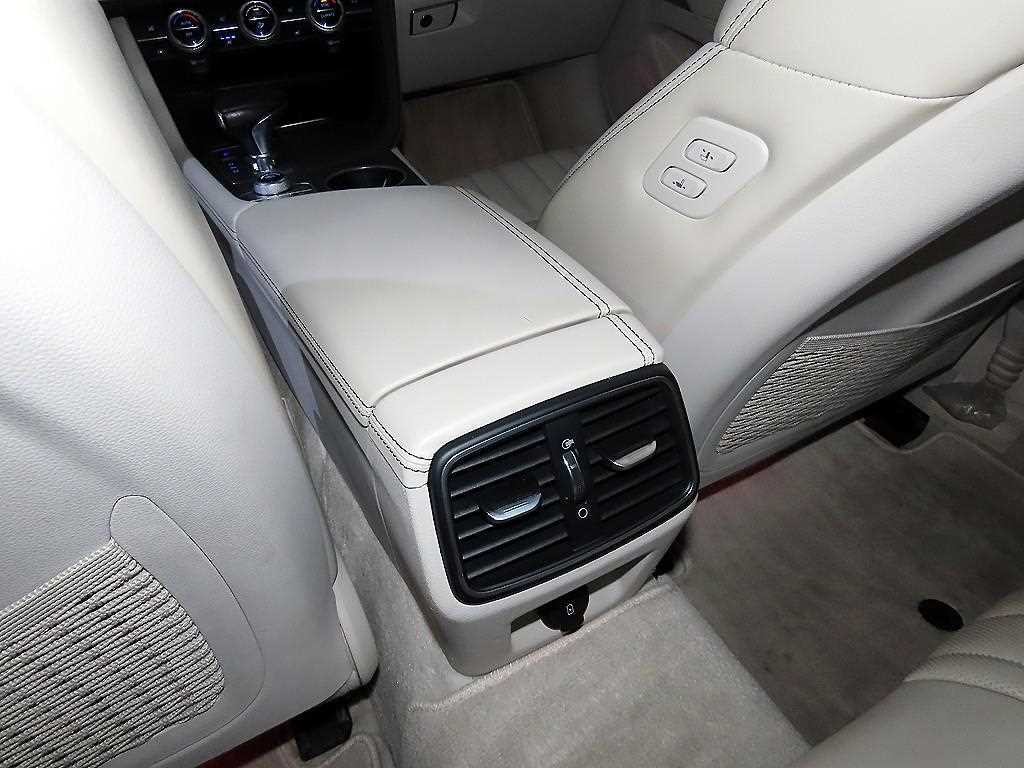 제네시스 G70 3.3T 스포츠 AWD 프레스티지 이미지 14