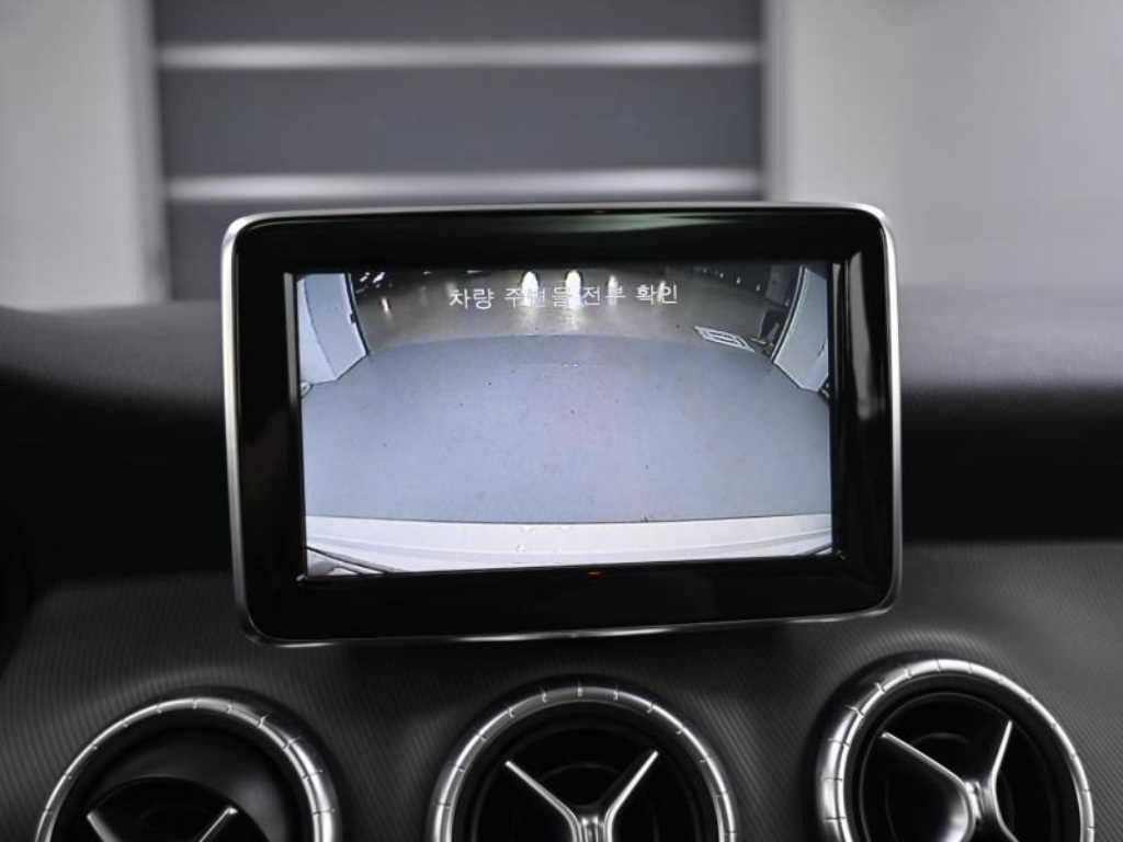 벤츠 CLA 클래스 CLA클래스 CLA 200 CDI 이미지 15